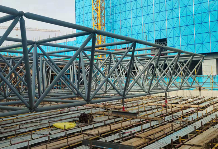 丰县高铁东总部基地2号楼网架